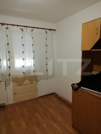 Apartament de vanzare, 40 mp, zona Micro 15 - 5