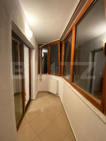Apartament cu 4 camere decomandat, mobilat în Mărăști