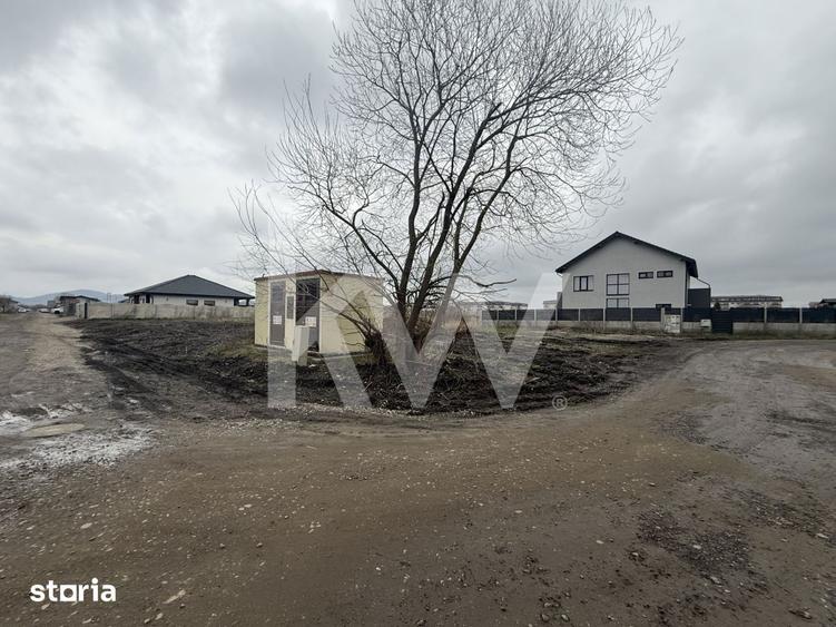 Teren de 1217 mp, în Sânpetru