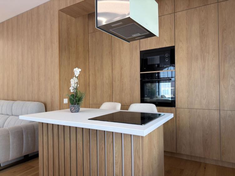 Apartament cu 4 camere decomandat, mobilat în Pipera