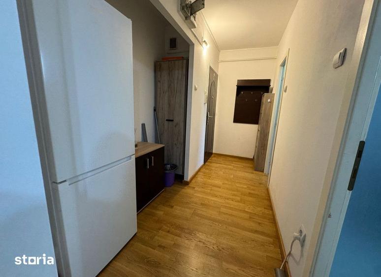 Apartament cu 2 camere în Podu Roș