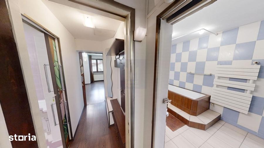 Apartament cu 5 camere decomandat în Grivița
