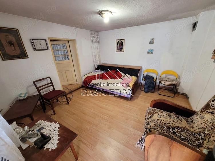 Casă cu 4 camere în Filipeștii de Târg
