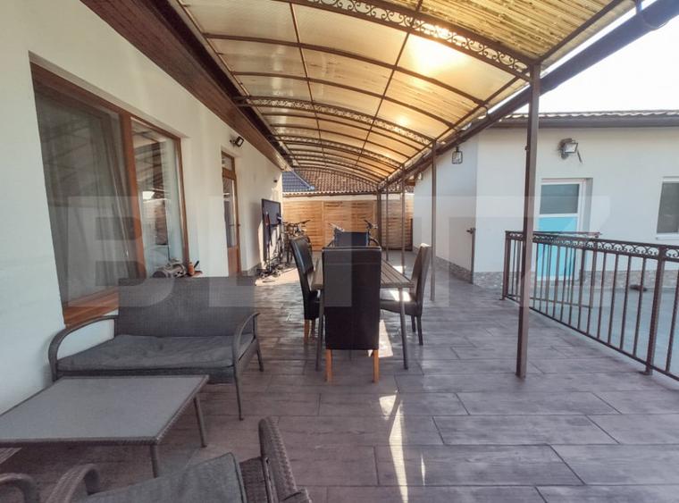 Casă cu 4 camere cu Teren 1483 Mp în Vetiș