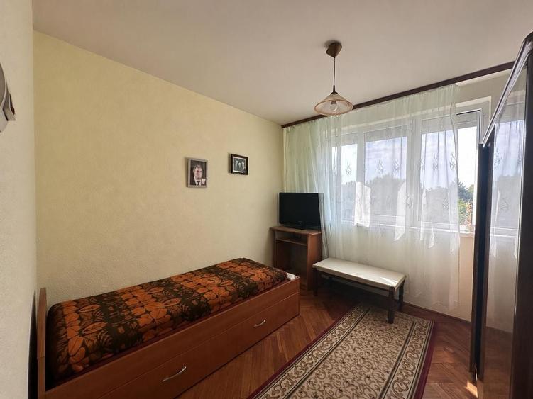 Apartament cu 3 camere decomandat, mobilat în Brâncoveanu