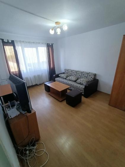 Garsonieră decomandată în Complex Studențesc