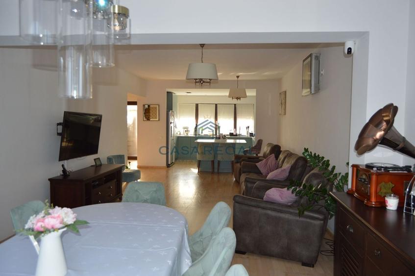 Casă individuală cu 6 camere cu Teren 509 Mp în Dealuri Oradea