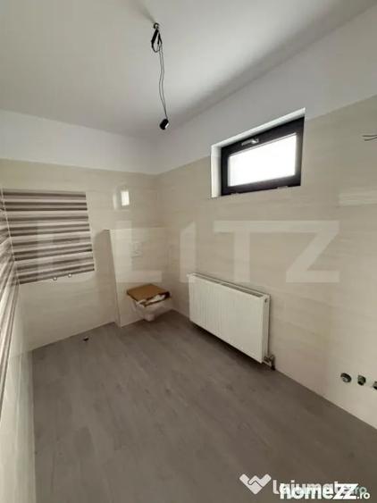 Casă cu 5 camere cu Teren 642 Mp în Mihai Bravu
