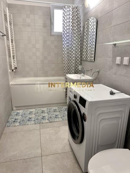 Apartament cu 2 camere decomandat, mobilat în Central