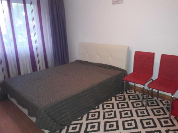 Apartament 2 camere decomandat , etaj 1 , Calea Sagului - 2