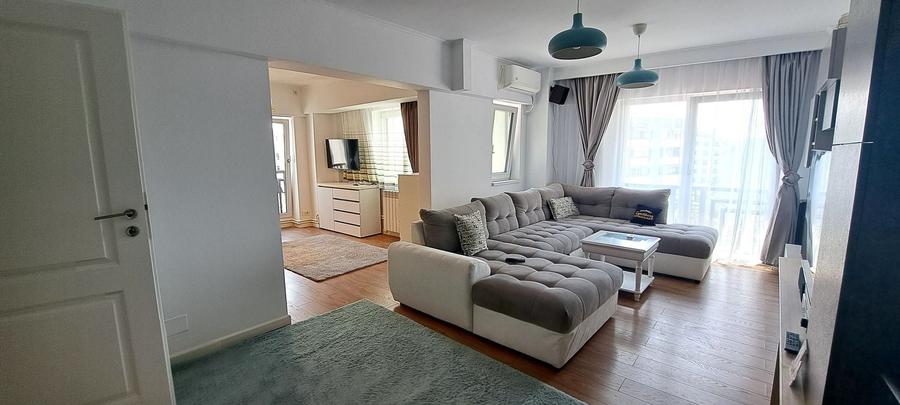Apartament cu 4 camere decomandat, mobilat în Ultracentral