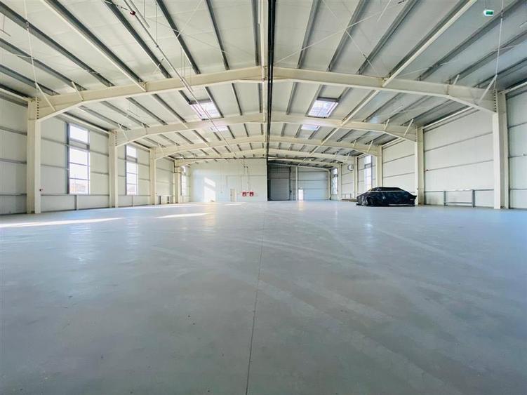 Spațiu industrial, de 1,250 mp, în Exterior Vest