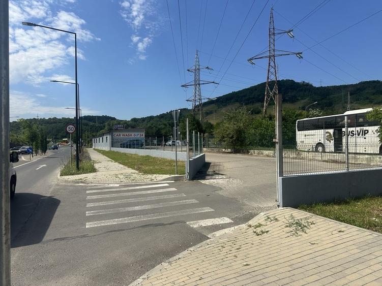 Spațiu comercial, de 1,400 mp, în Central