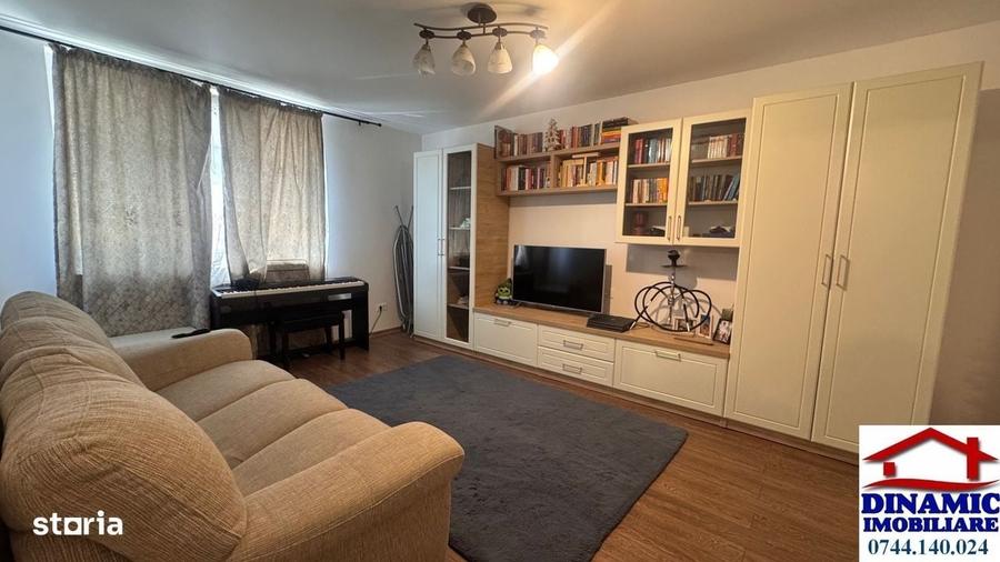 Apartament cu 2 camere decomandat în Vest