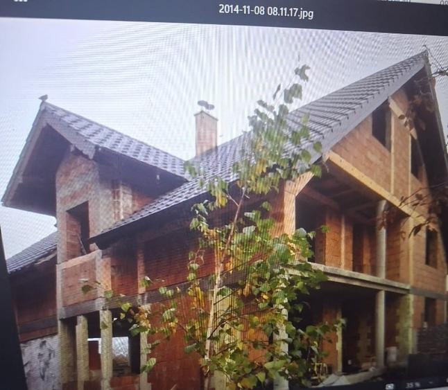 Casă individuală cu 5 camere cu Canalizare în Săcălaz
