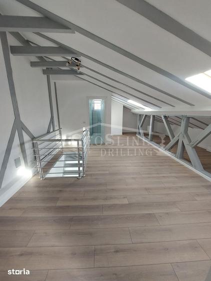 Apartament cu 4 camere decomandat în Florești