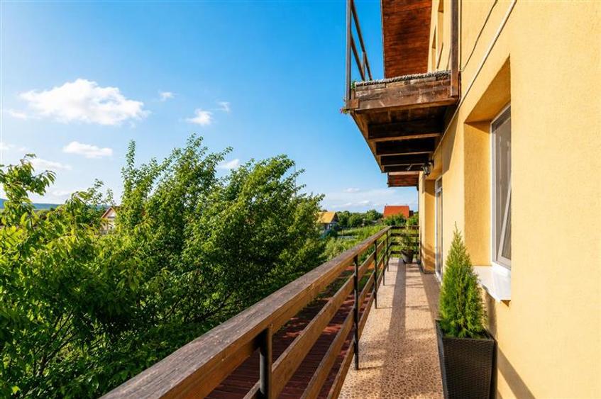 Casă individuală cu 5 camere cu Teren 450 Mp în Podu Oltului