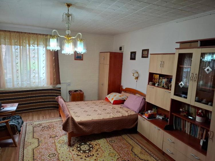 Casă individuală cu 4 camere cu Teren 676 Mp în Subcetate