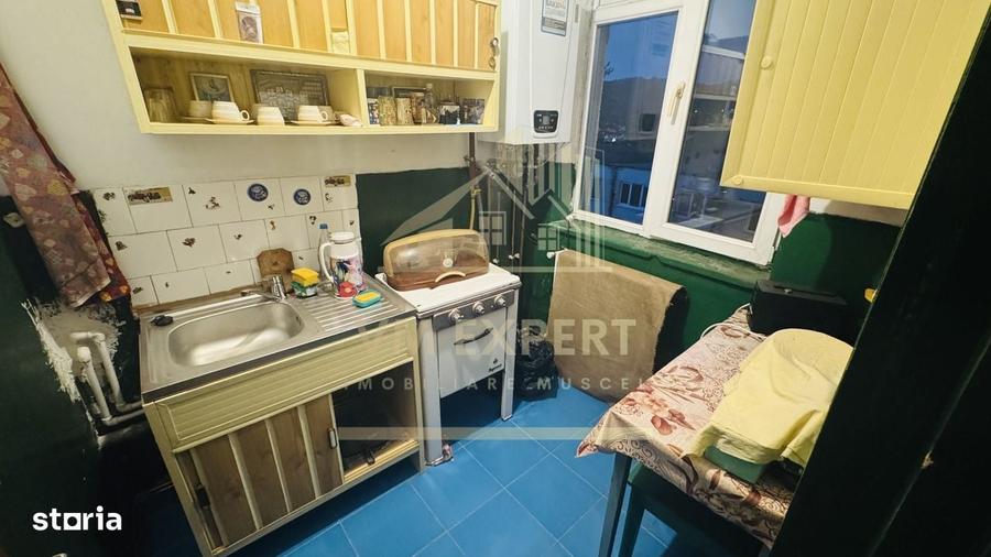 Apartament cu 3 camere decomandat în Central