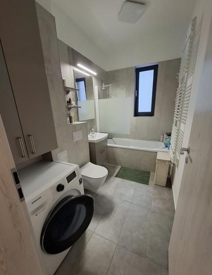 Apartament cu 2 camere semidecomandat în Dumbrăvița
