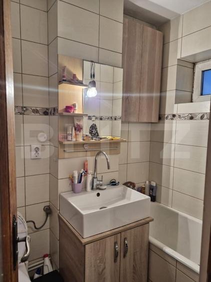 Apartament cu 3 camere decomandat în George Enescu