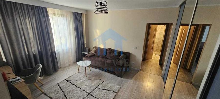 Apartament cu 2 camere semidecomandat în Ultracentral