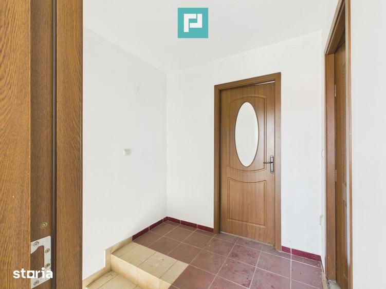 Casă cu 6 camere cu Canalizare în Șega