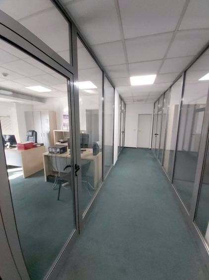 Casă cu 16 camere cu Teren 750 Mp în Splaiul Unirii