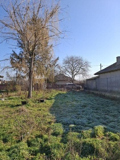 Casă individuală cu 4 camere cu Canalizare în Central