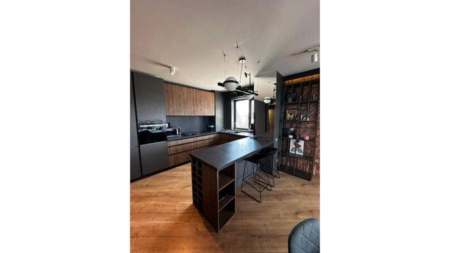 Apartament cu 3 camere decomandat, mobilat în Pipera