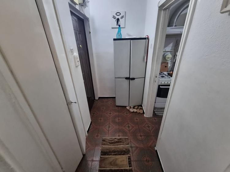 Apartament cu 2 camere semidecomandat în Tătărași