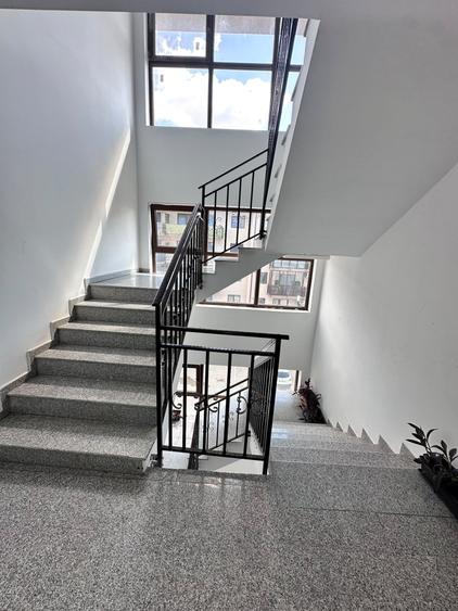 Apartament cu 3 camere în Dobroești