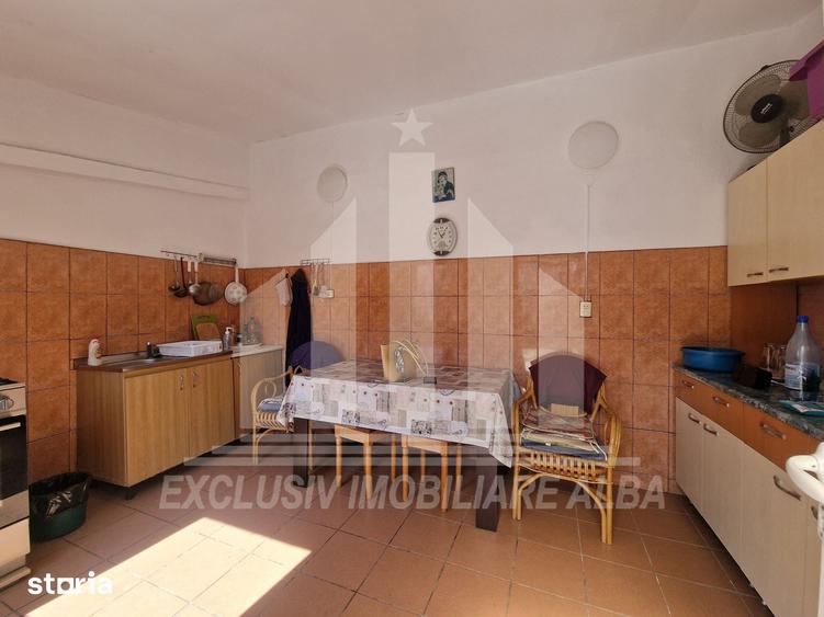 Casă cu 3 camere cu Teren 645 Mp în Lipoveni
