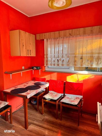 Casă cu 4 camere cu Teren 480 Mp în Central