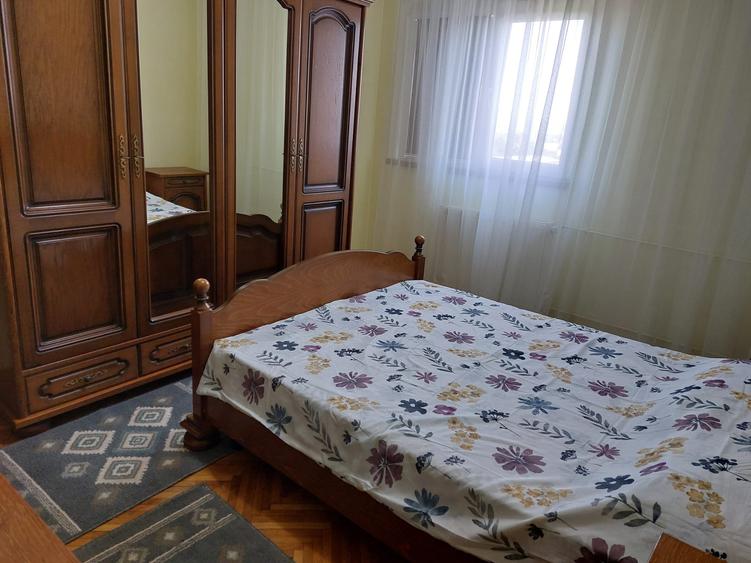 Apartament cu 2 camere semidecomandat în Sud