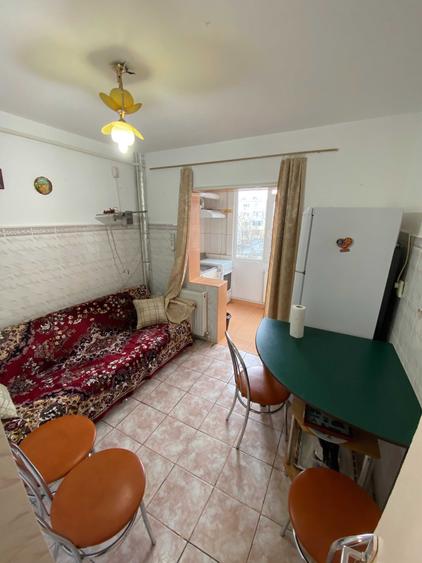 Inchiriere apartament 2 camere, Micro 21 - 4