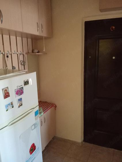 Garsonieră decomandată în Școlilor