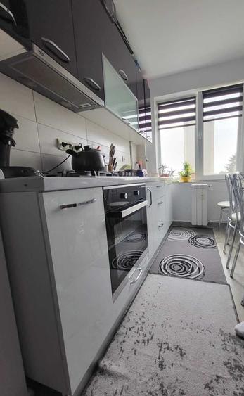 Apartament cu 2 camere semidecomandat în Sud