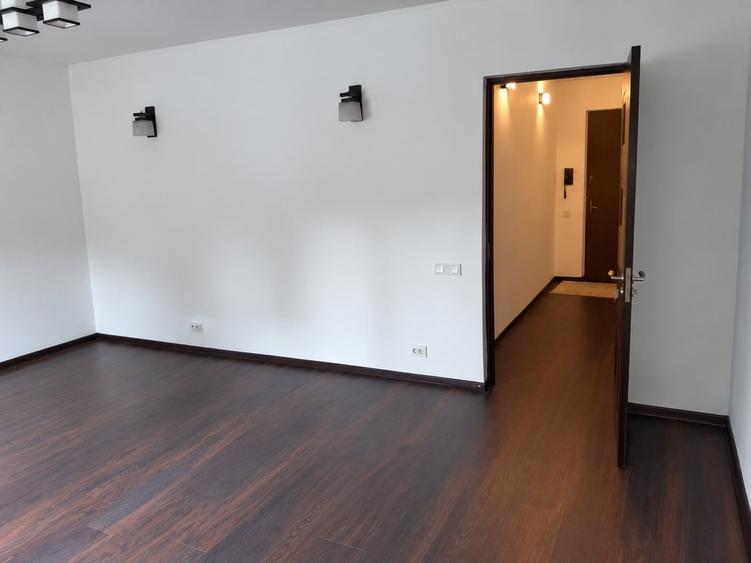 Apartament cu 2 camere decomandat în Uverturii