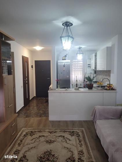 Casă cu 3 camere cu Teren 100 Mp în Central