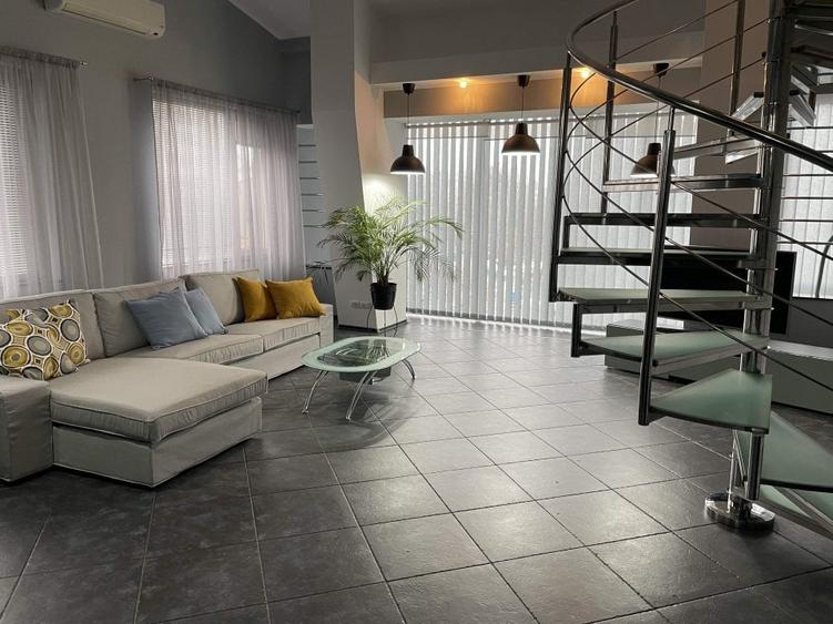 Apartament cu 3 camere decomandat în Crișan