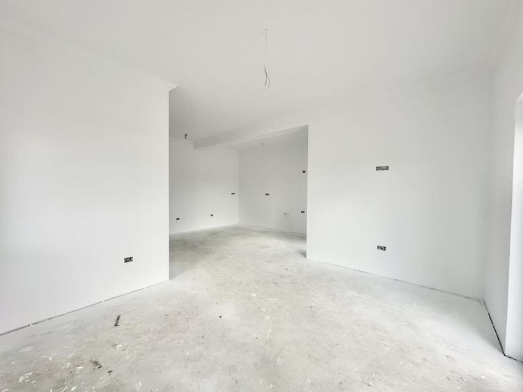 Duplex cu 3 camere cu Canalizare în Urseni