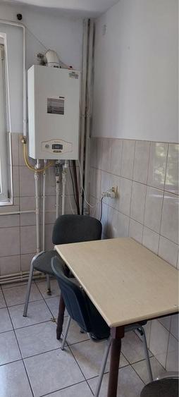 Apartament cu 2 camere semidecomandat în Primăverii