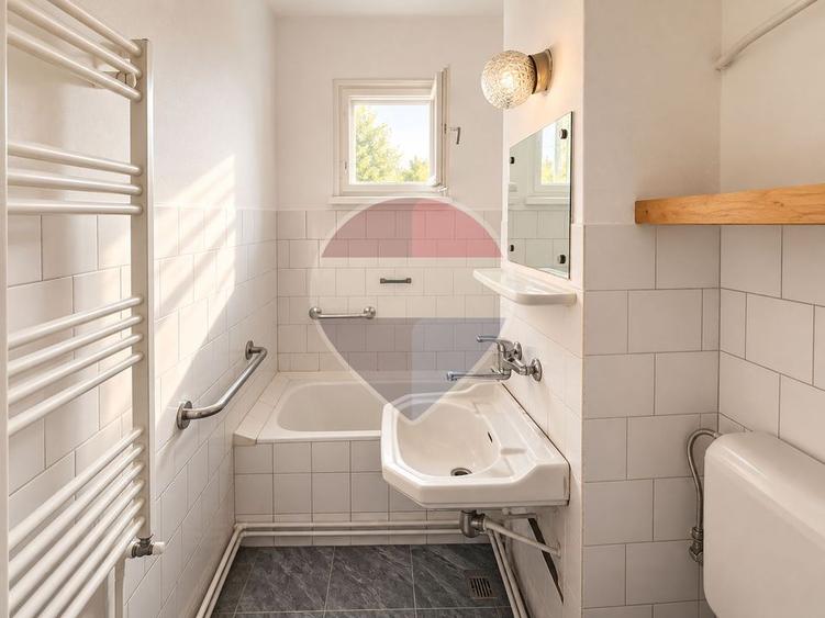Apartament cu 3 camere semidecomandat, mobilat în Milcov