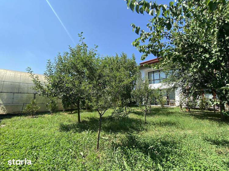 Casă cu 6 camere cu Teren 1000 Mp în Snagov