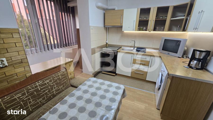 Apartament cu 2 camere semidecomandat, mobilat în Mihai Viteazul