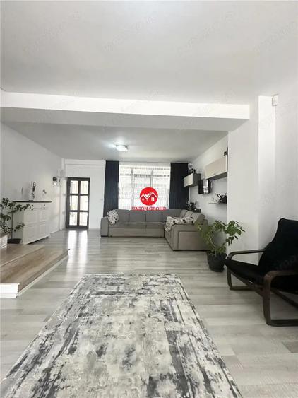 Spațiu comercial, de 463 mp, în Mamaia