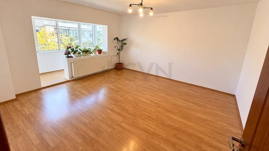 Apartament cu 2 camere decomandat în Tei