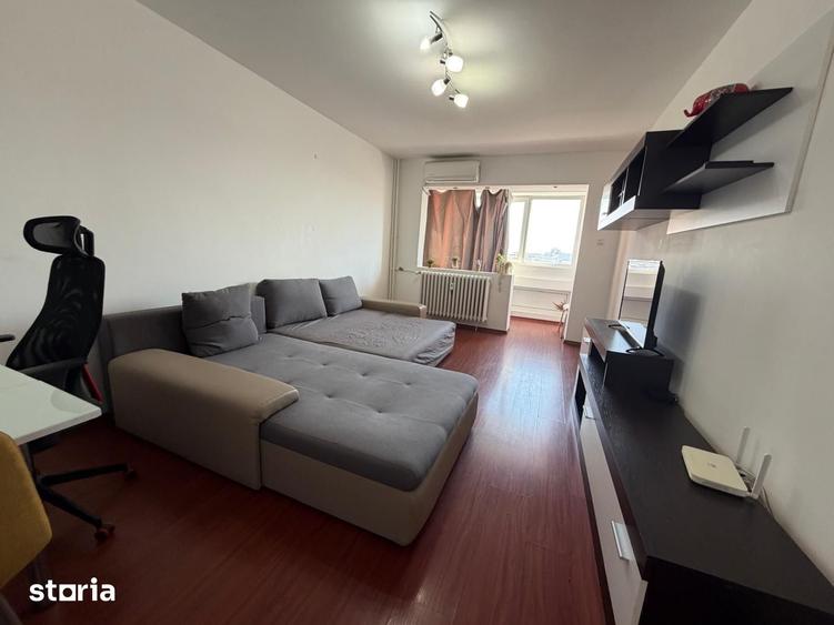 Apartament cu 3 camere decomandat în Dristor