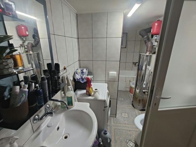 Casă cu 3 camere în Suceagu